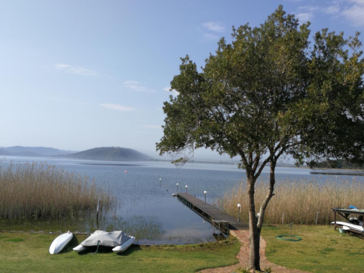 Beautiful, tranquil lakeside Estate Sedgefield Exterior foto